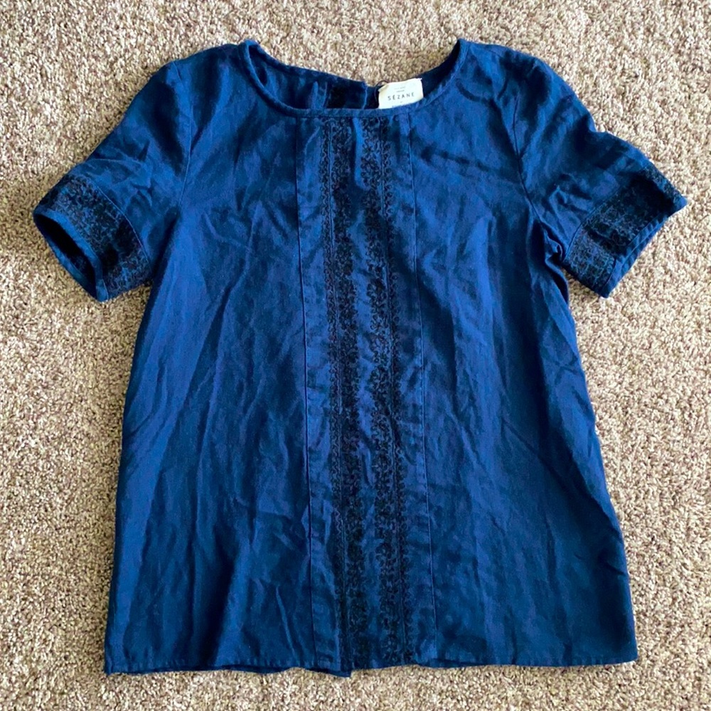 SOLD!   Button back embroidered navy top